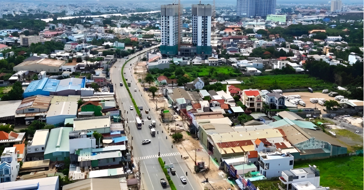 CHUYỂN ĐỘNG THỊ TRƯỜNG BẤT ĐỘNG SẢN TP.HCM VÀ VÙNG LÂN CẬN SAU SÁP NHẬP